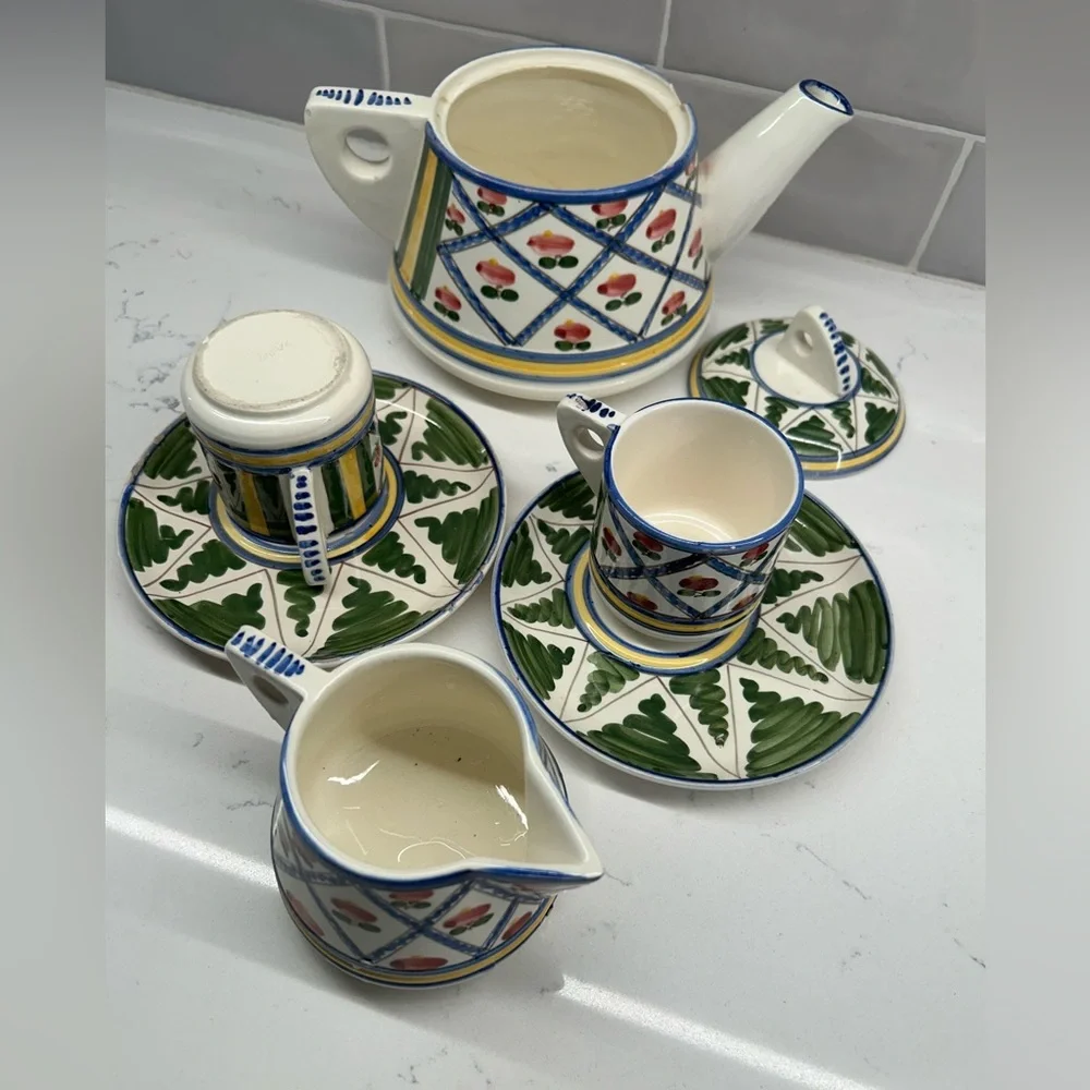 Ceramic Vintage Tea Pot Set w/ Creamer, 2 Cups & Saucers in Green, Red & Yellow